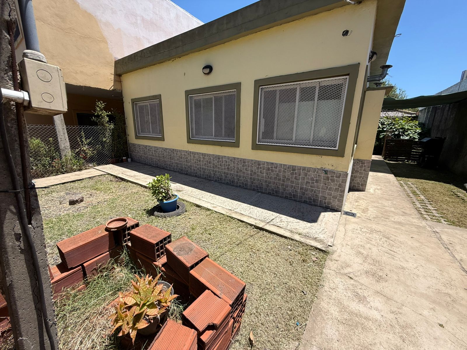 Casa en venta Malvinas Argentinas 3 ambientes- APTA CREDITO